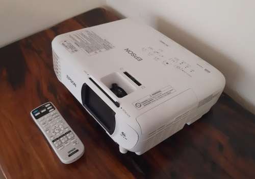 EPSON EH-TW610 LIKE NEW