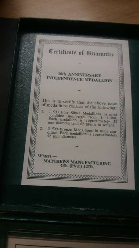 RHODESIAN 10th ANNIVERSARY INDEPENDENCE 1975 - Solid Bronze Medallion