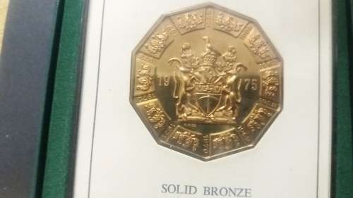RHODESIAN 10th ANNIVERSARY INDEPENDENCE 1975 - Solid Bronze Medallion