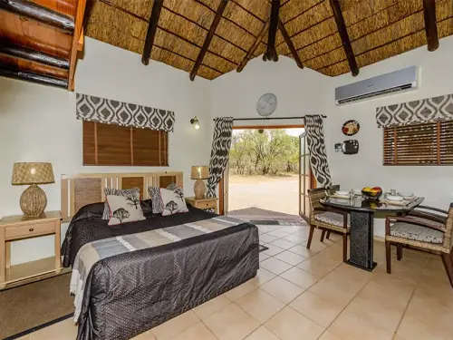 Great Holiday Deal - Dikhololo