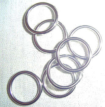 18x2mm Ring Bead in Silvertone Metallised Acrylic