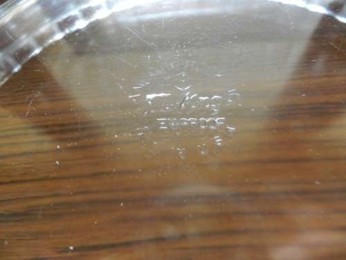 Anchor Hocking glass pie plate.  Made in USA ovenware.  A round pie dish with scalloped edges