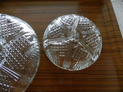 Vintage Set of 2x Glass snack servers. Fine Italian glassware with decorative cut/ depressed glass