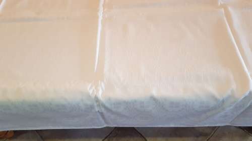 Square White Damask Table Cloth. Size 140x137cm.