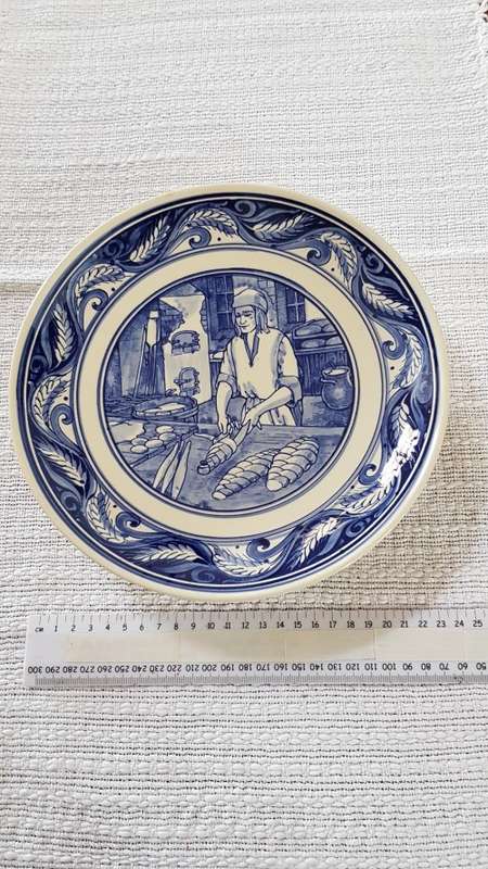 Vintage Dutch Delft ceramic wall hanging Plate. (Delfts Blauw).  1950-1974.  Marked Delfts Holland