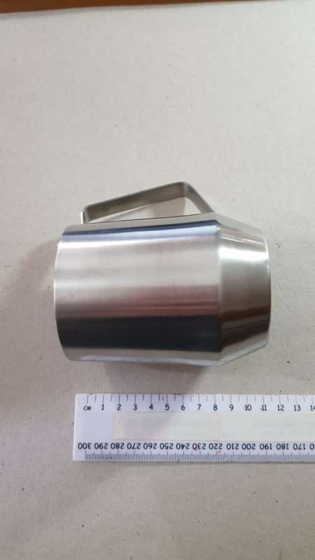 Stainless Steel Beer Tankard.  Plain tankard with handle of 18-8 stainless steel.