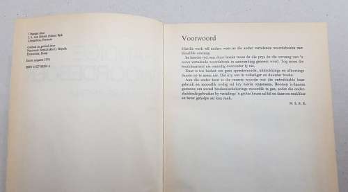 Handige Woordeboek: Afrikaans-Engels/ Handy Dictionary English-Afrikaans.