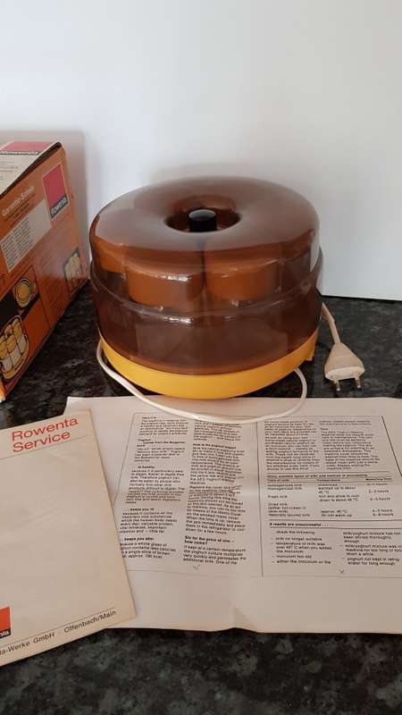 Rowenta Joghurt Bereiter.  Electrical Yoghurt maker.