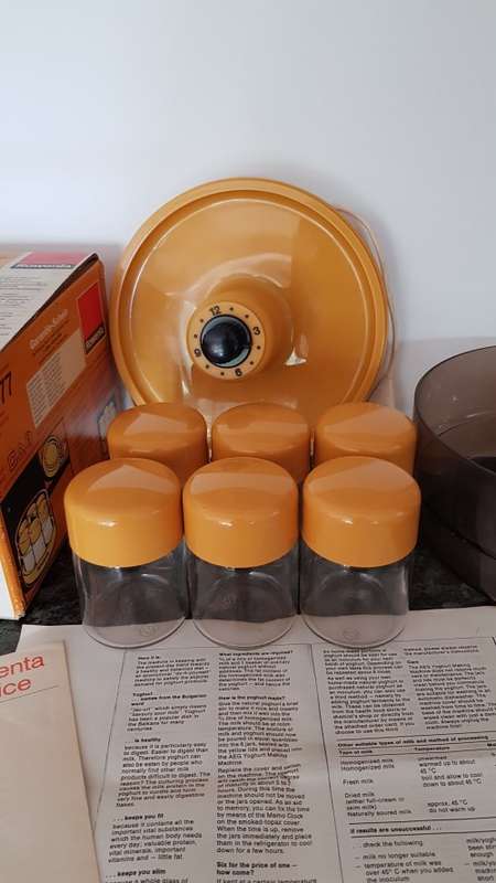 Rowenta Joghurt Bereiter.  Electrical Yoghurt maker.