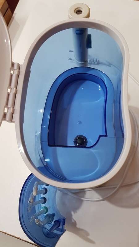 Electric Dental/Oral Irrigator Flosser.