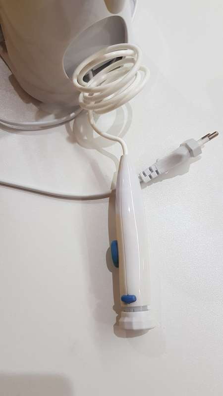 Electric Dental/Oral Irrigator Flosser.