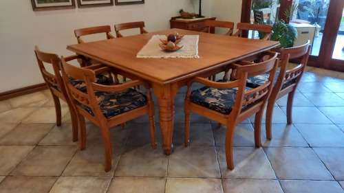 Dining Table of Solid Oak with 8x matching Solid Oak dining chairs