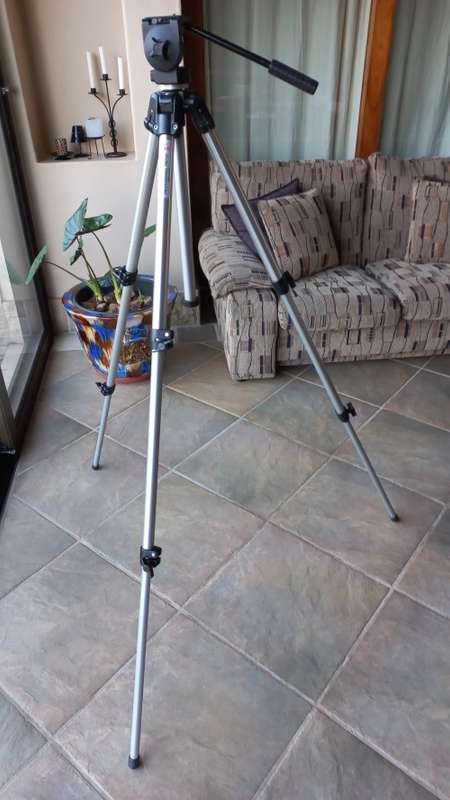 Manfrotto Professional Tripod model 144.