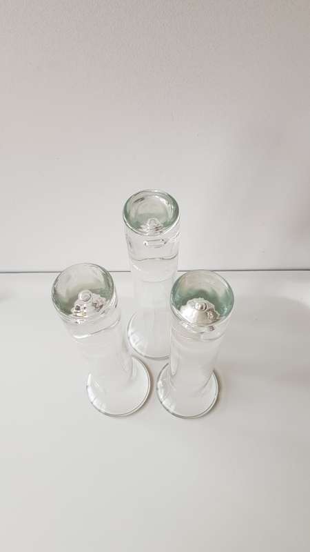 Glass Flower vases. Set of 3x Thick bottomed Dinner Table vases. Thick bottom