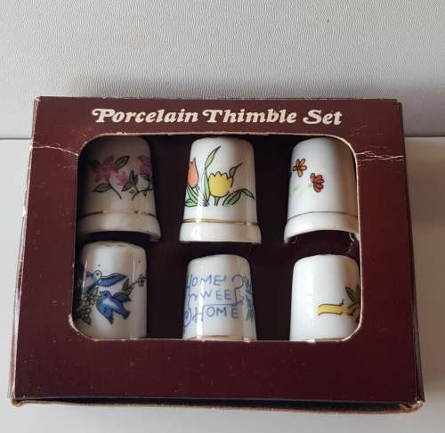 Vintage Thimble Set. Porcelain set of 6x (six) thimbles made in Taiwan.
