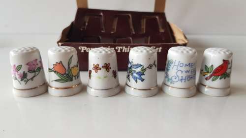 Vintage Thimble Set. Porcelain set of 6x (six) thimbles made in Taiwan.