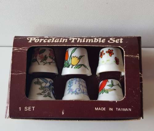 Vintage Thimble Set. Porcelain set of 6x (six) thimbles made in Taiwan.