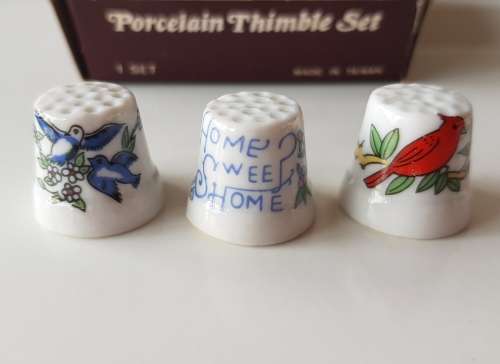 Vintage Thimble Set. Porcelain set of 6x (six) thimbles made in Taiwan.