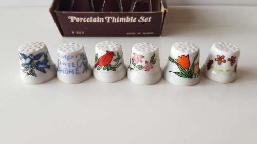 Vintage Thimble Set. Porcelain set of 6x (six) thimbles made in Taiwan.