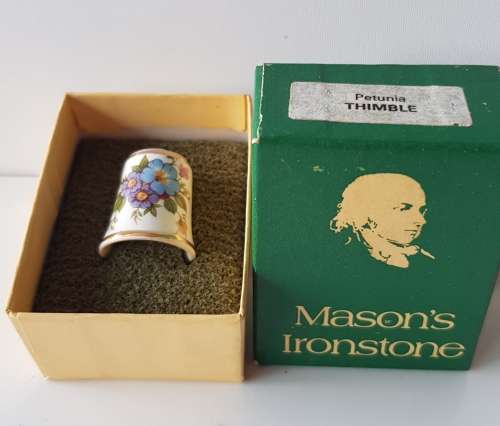 A Vintage Masons Ironstone collectors thimble in original presentation box.
