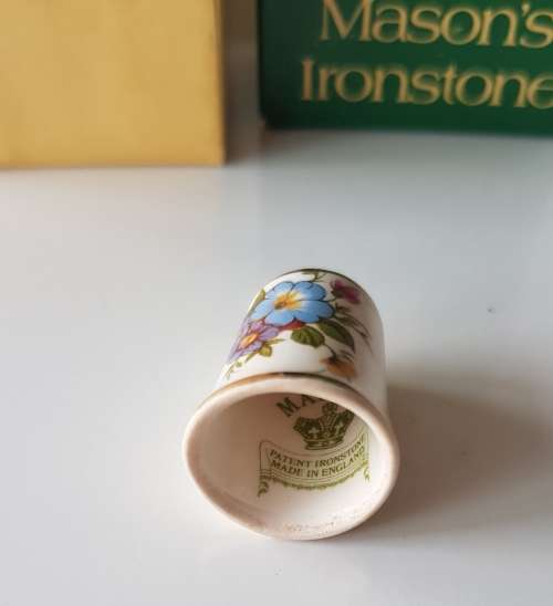 A Vintage Masons Ironstone collectors thimble in original presentation box.