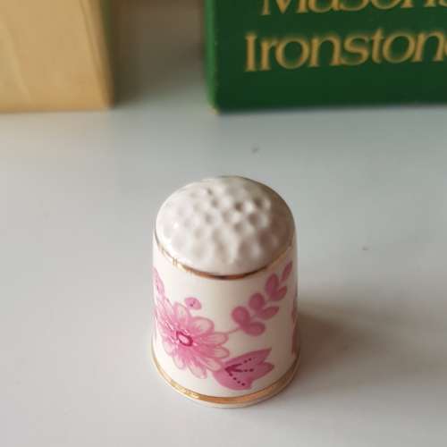 A Vintage Masons Ironstone collectors thimble in original presentation box.