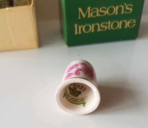 A Vintage Masons Ironstone collectors thimble in original presentation box.