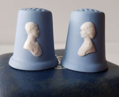 A collectors Set of Royal Wedding thimbles in blue jasperware by Wedgewood in original box