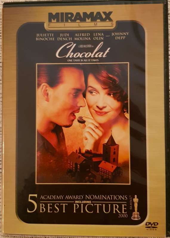 DVD Movie  Chocolat Juliette Binoche and Johnny Depp  Romance  PG.