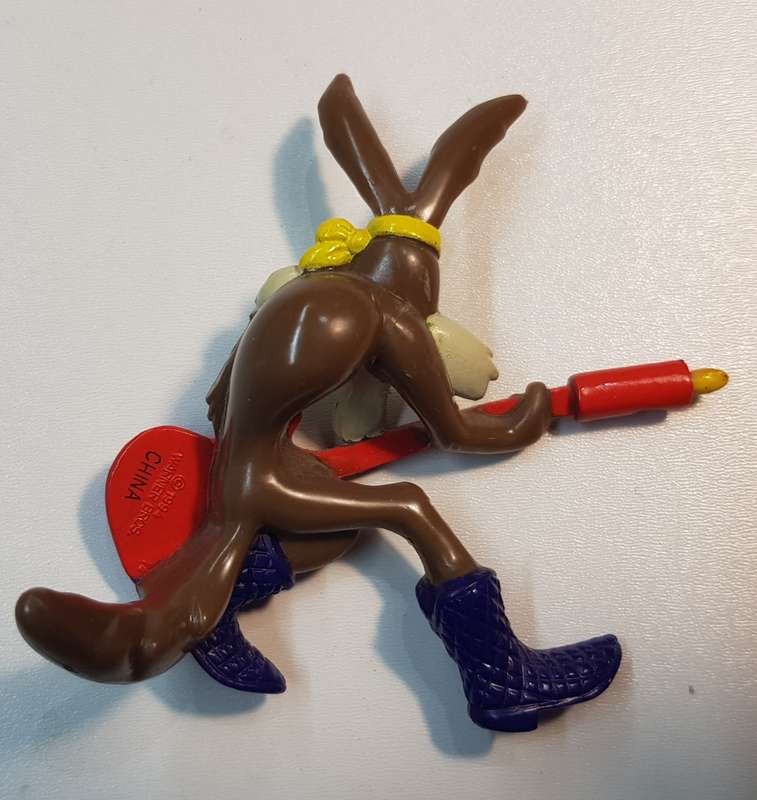 Vintage Warner Bros. Cartoon characters: Wile E Coyote playing guitar. PVC figure.