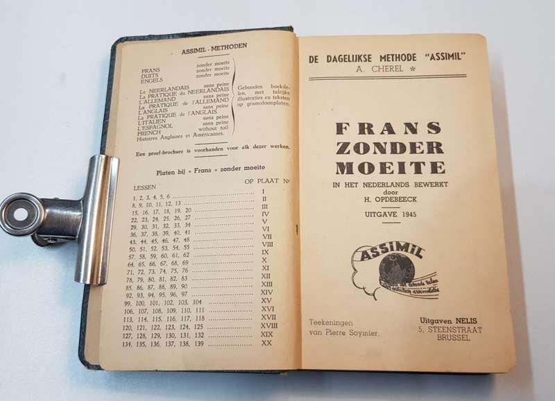 Vintage Dutch Language Guide 1945.  Booklet: Miniatuur Fransch zonder Moeite