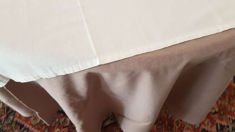 Round Cotton Table Cloth in Brown colour: Round - diameter 170cm.