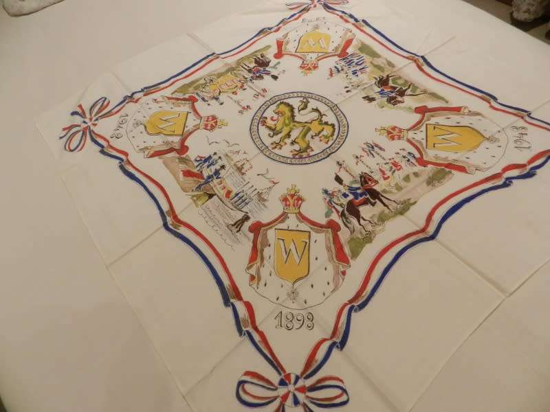 Vintage collectable Ladies scarf.  Souvenir Dutch Queen Wilhelmina 1898  1948