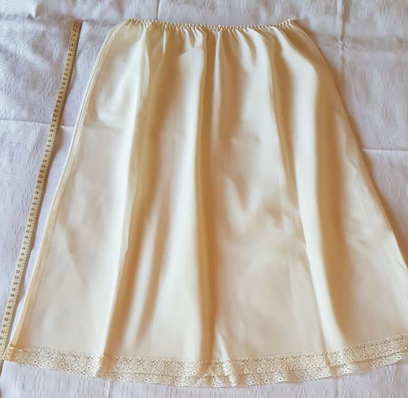 Petticoat Half Slip - Cream (Cotton) with narrow laced edge. Length: 67cm Waist: 32cm (unstretched).