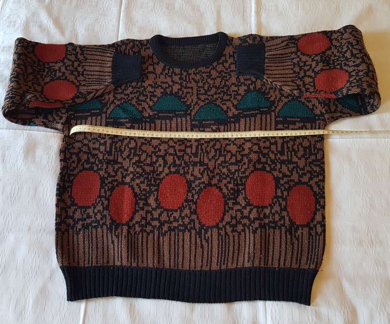 Ladies Black patterned Jersey  Pattern with burnt red/brown and green design.