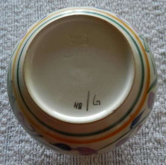 Vintage Poole Pottery Vase  traditional Vase shape No: 353 (9cm Tall) made in Poole Pottery factory