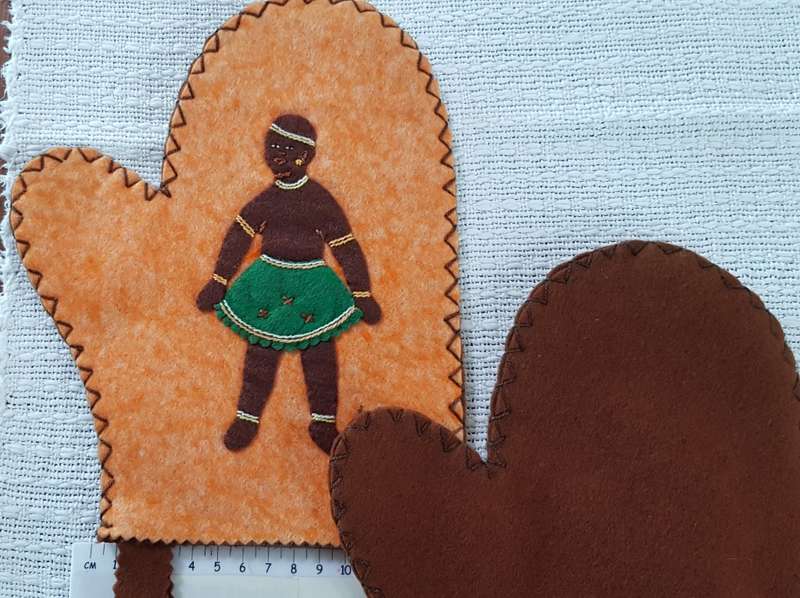 Vintage Zulu curio. Hand stitched felt decorative oven gloves - dates to the 1960s.