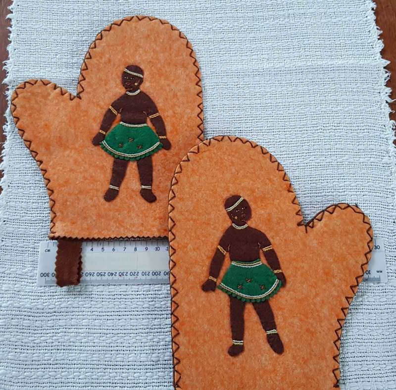 Vintage Zulu curio. Hand stitched felt decorative oven gloves - dates to the 1960s.
