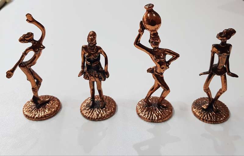 Set of 4x copper coloured metal Ndebele female figures.