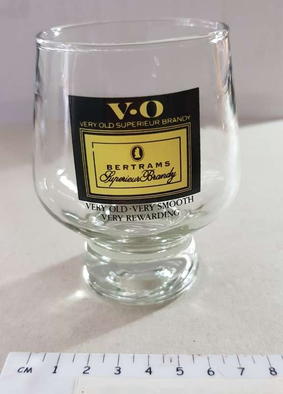 Vintage Glass  Branded Bertrams VO Superieur Brandy glass.