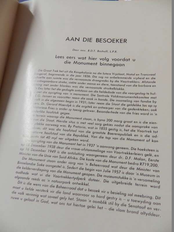 Die Voortrekkermonument. Amptelike Gids Druk 1976