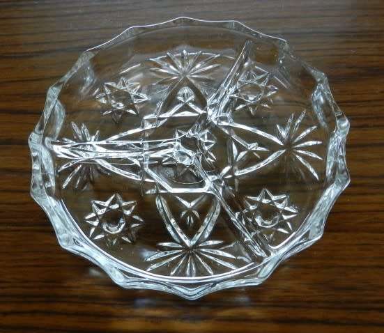 Vintage 3x division snack server/tray.  Decorative cut/ depressed glass with star/thistle design.