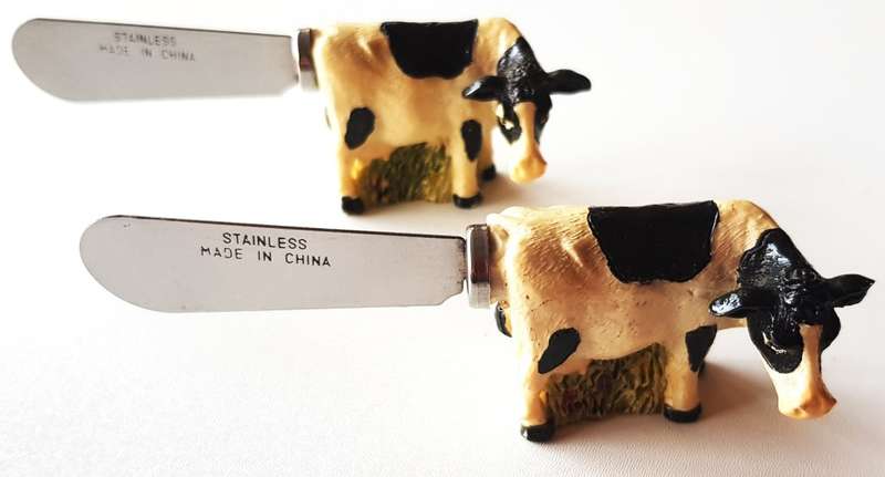 Collectable set of 2x Decorative Cheese Snack Board items.  Dutch White and black dairy cow