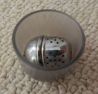 Vintage Stainless Steel Tea infuser/strainer.  c1960s  Size  1 cup. Made by Fackelmann Hausrat
