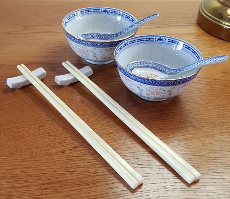 Chinese Classic Set. Blue classical design with gold rim.