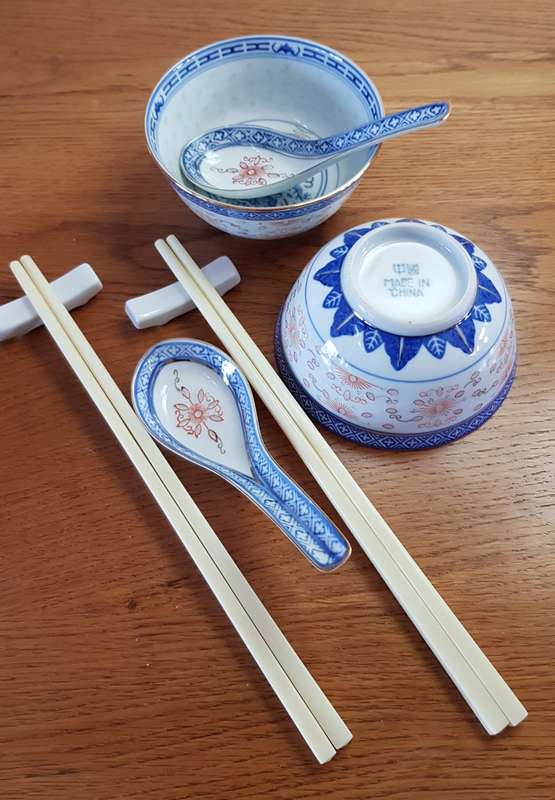 Chinese Classic Set. Blue classical design with gold rim.