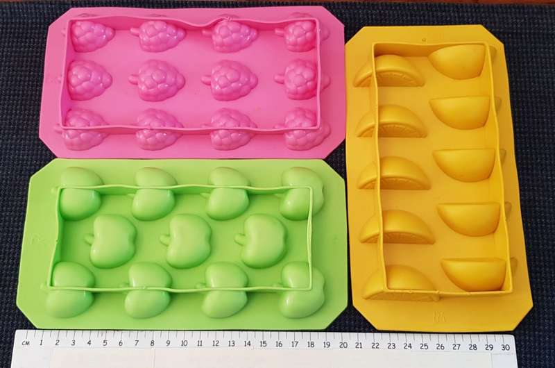 Silicone Ice Cube Trays 3x in coloured fruit design.