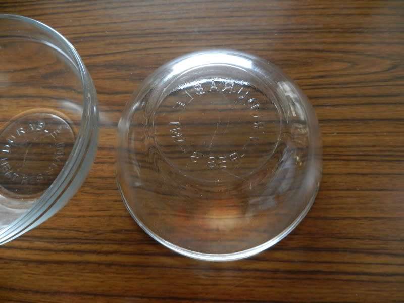 Set of 2x Clear glass bowls with rim.  Type finger bowl with thick rim.