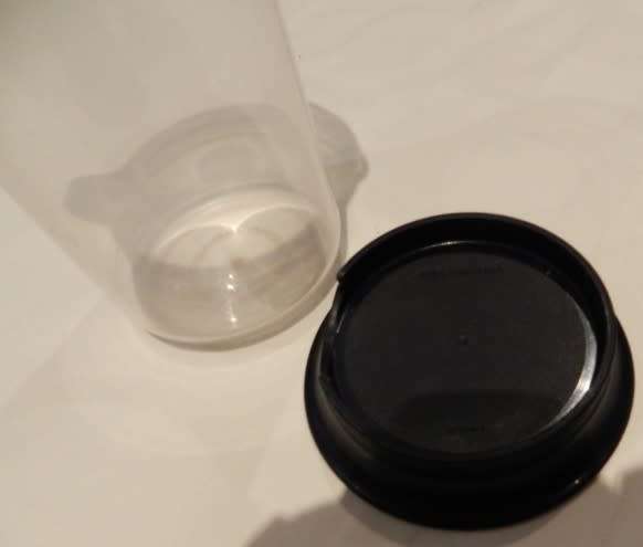 Vintage Tupperware server/saver mug/jug with handle and pourer lid.