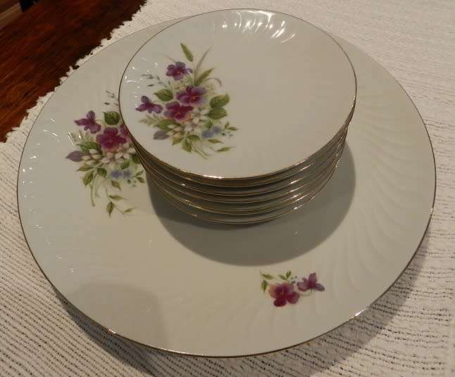 Vintage Bareúther Waldsassen Cake set.  Made in Bavaria  Germany.
